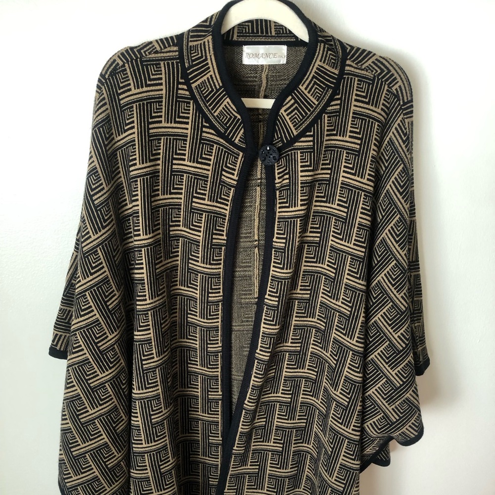 Romance Italy tan & black sweater cape.
